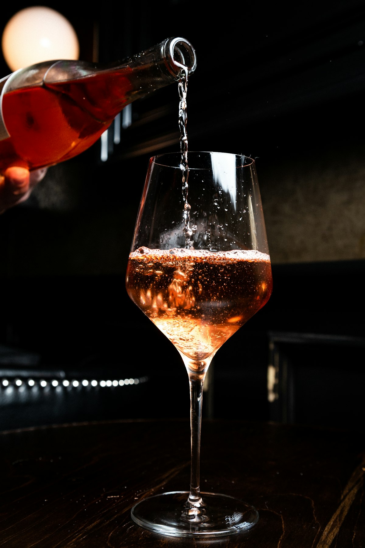 Sommelier à la dégustation